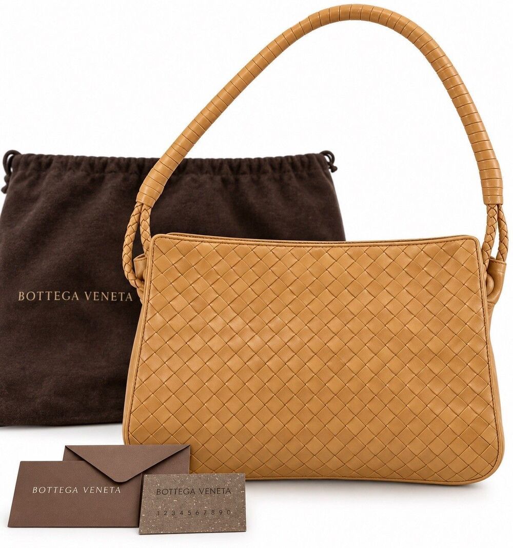 Vintage Bottega Veneta, Intrecciato, woven leather, tan, shoulder bag, Italy.